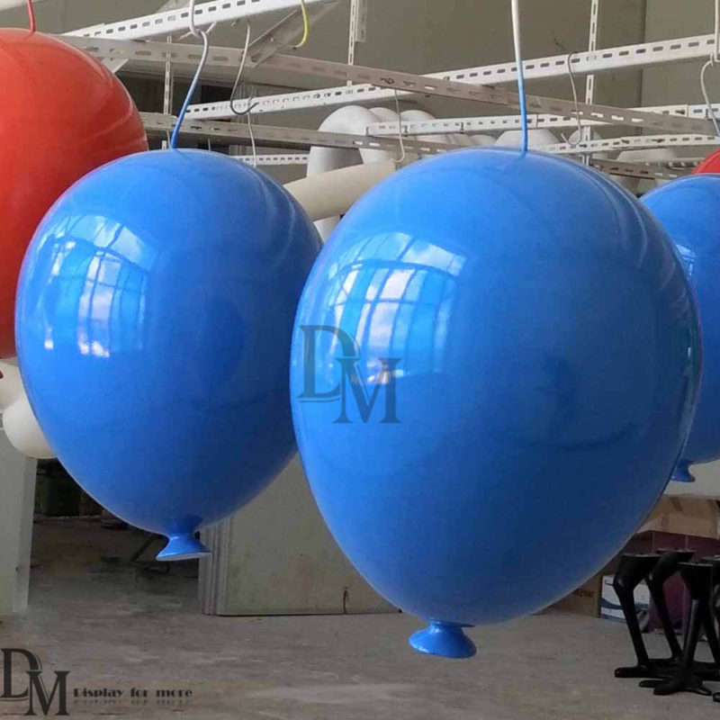 hot-air-balloon-decorations-window-display-design-ideas-dmfb17111005