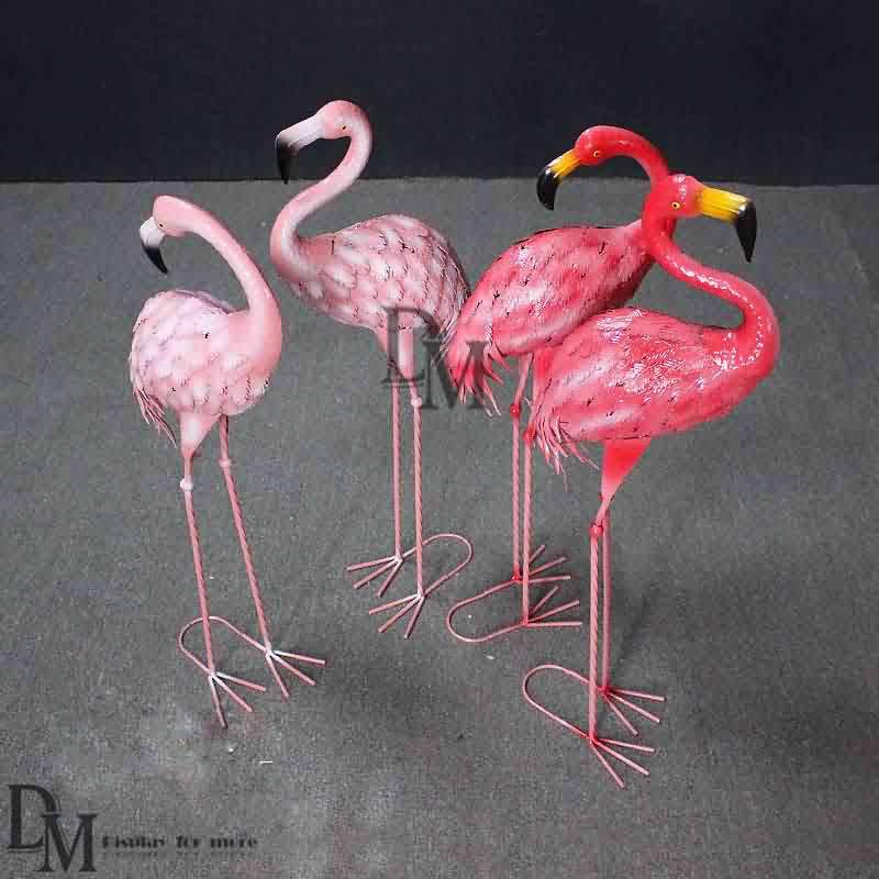 pink flamingo decorations
